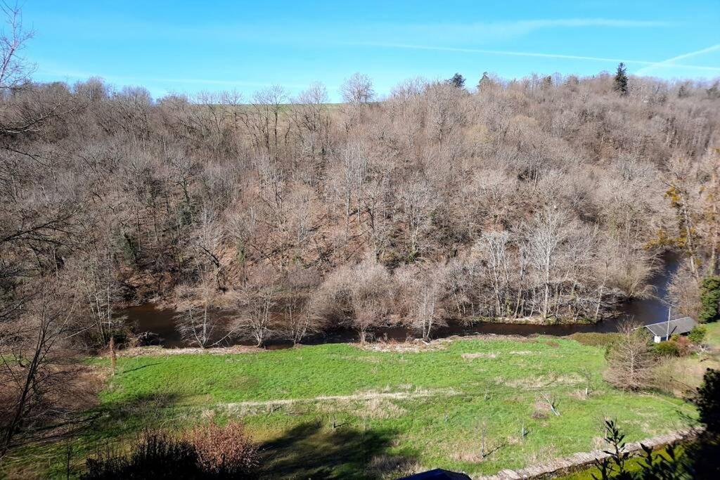 Studio Avec Vue Sur La Vezere Uzerche Bagian luar foto